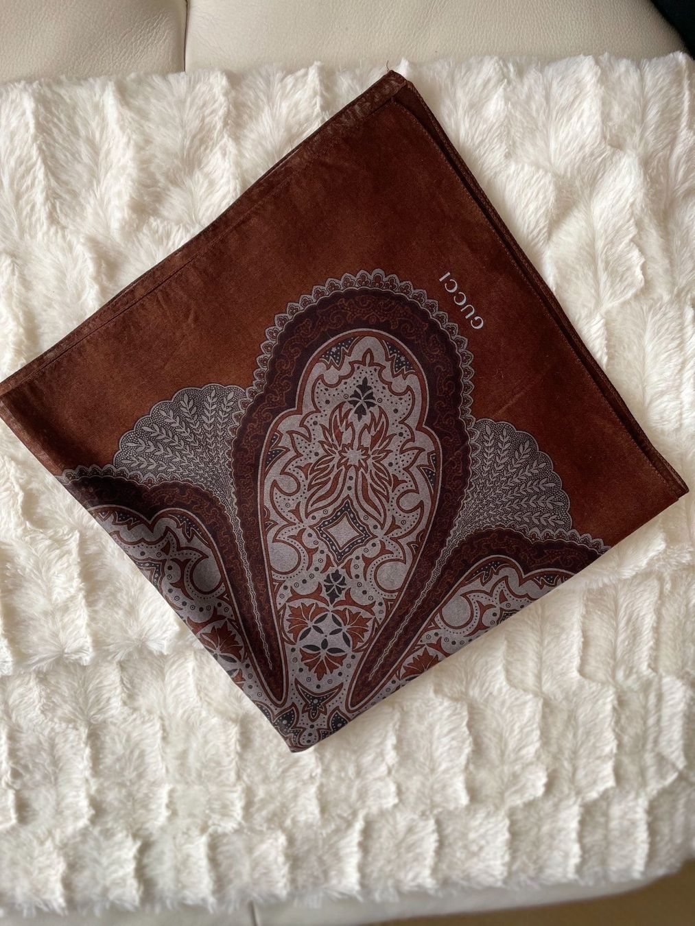 Gucci Foulards & écharpes: Gucci – Neuf (Voir description) à Pully par Kalissa