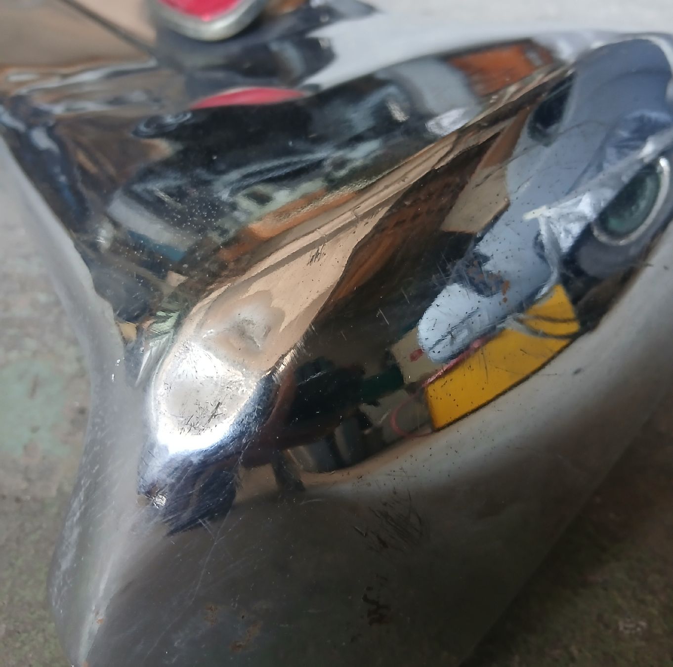 Buick Tutti pezzi di ricambio auto: Pare-chocs arrière Buick Riviera 66 – Usato da la heutte venduto da Auto-stock 1