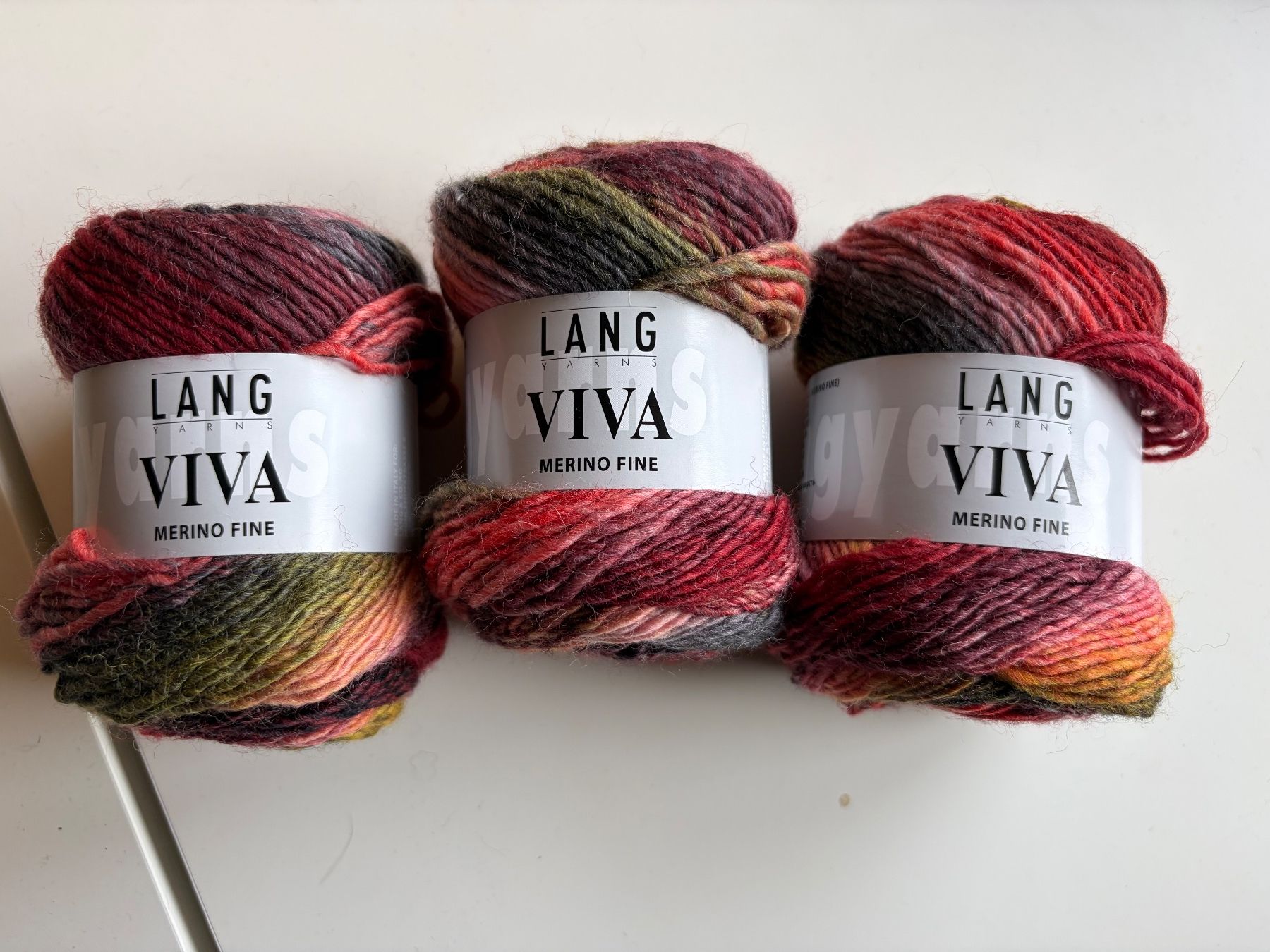 Wolle: 3 Knäuel Viva Lang Yarns – Neu (gemäss Beschreibung) aus Büsserach von bor_s88m