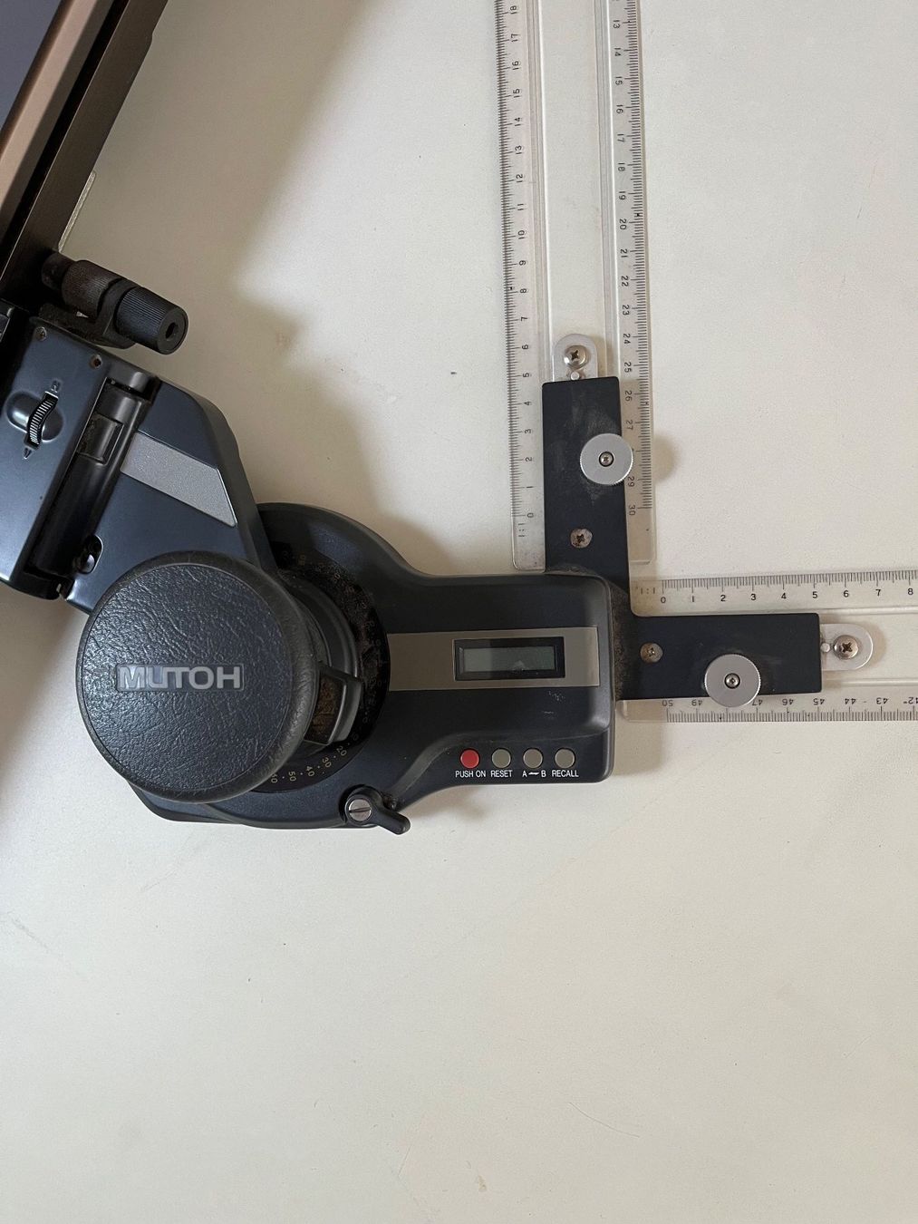 Bureaux: Professionelle Zeichenmaschine MUTOH – D'occasion à Schönenwerd par snoeberli 2