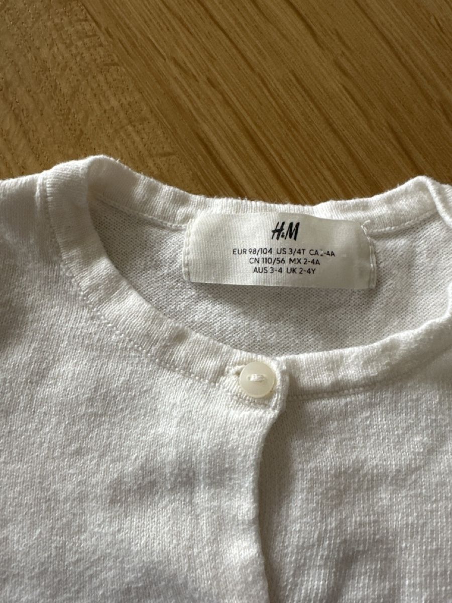 H&M Jacken & Mäntel: Cardigan grösse 98/104 – Gebraucht aus Bern von Tana31 1