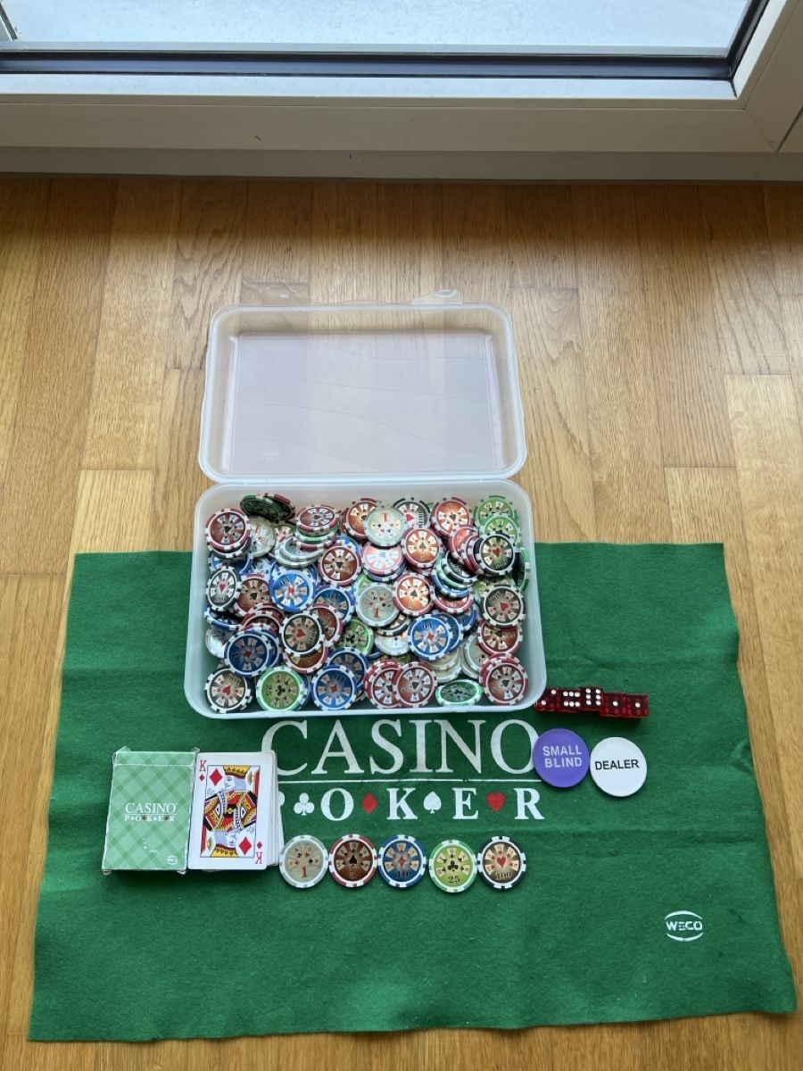 Spiele: Komplettes Poker Set, inkl. Chips, Karten, Tuch – Gebraucht aus Lachen SZ von Valentin-lorenz 1