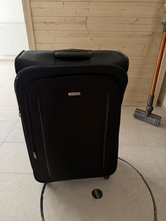 Reisekoffer Samsonite schwarz mit  4 Rollen 
