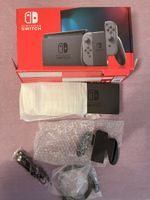 Nintendo Switch Komplettset + 2 Spiele + Zubehör