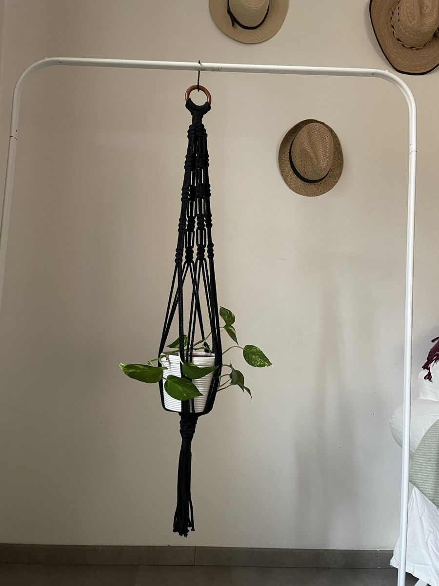 Tutte le decorazioni: Macrame planthanger handmade – Nuovo (secondo la descrizione) da Zürich venduto da chr_sp59