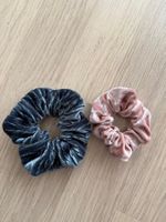 2x Samt Scrunchies