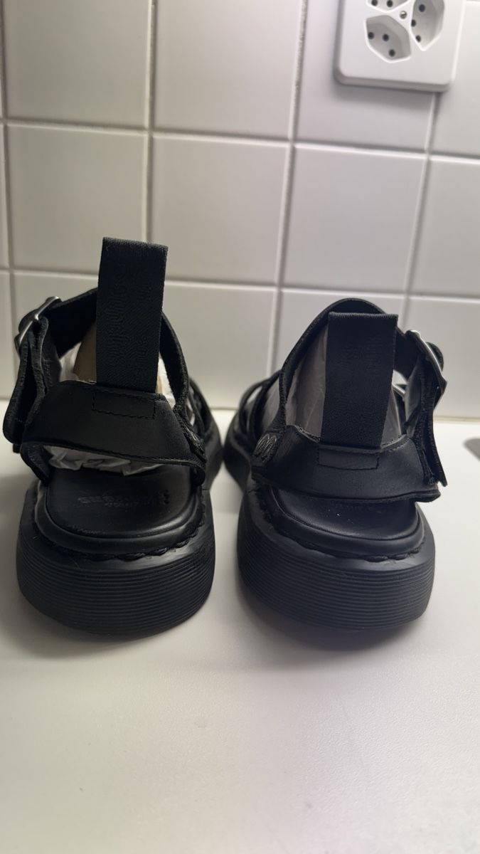 Dr. Martens Scarpe da donna: Dr. Martens Gryphon Sandals leather 38 size – Nuovo (secondo la descrizione) da Aeschi b. Spiez venduto da dar_sjp8 4