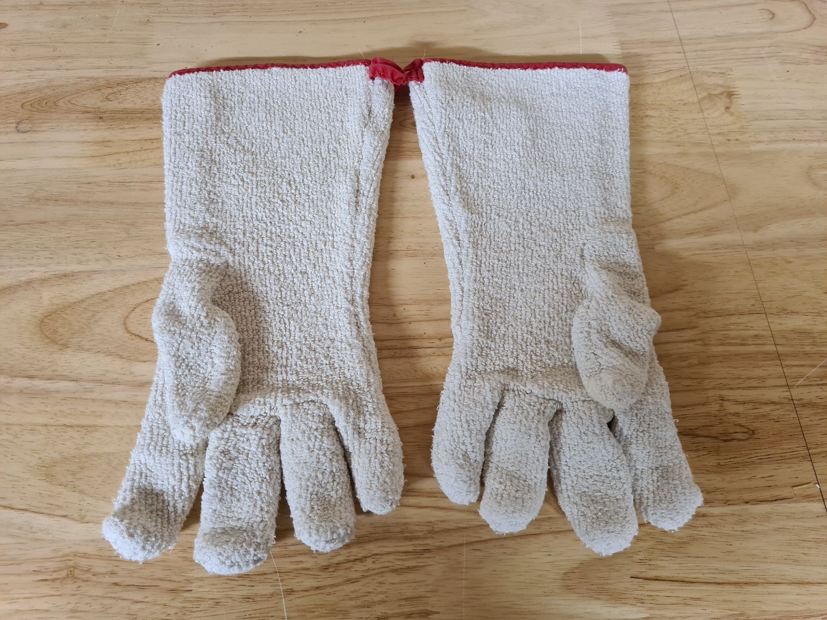 Handschuhe & Handstulpen: Hitze Handschuhe, Sicherheitshandschuhe – Gebraucht aus Waldkirch von Hypertenuse