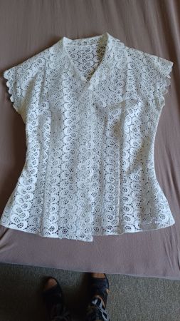 Damen Bluse weiss St.GallerStickerei  Grösse S guter Zustand