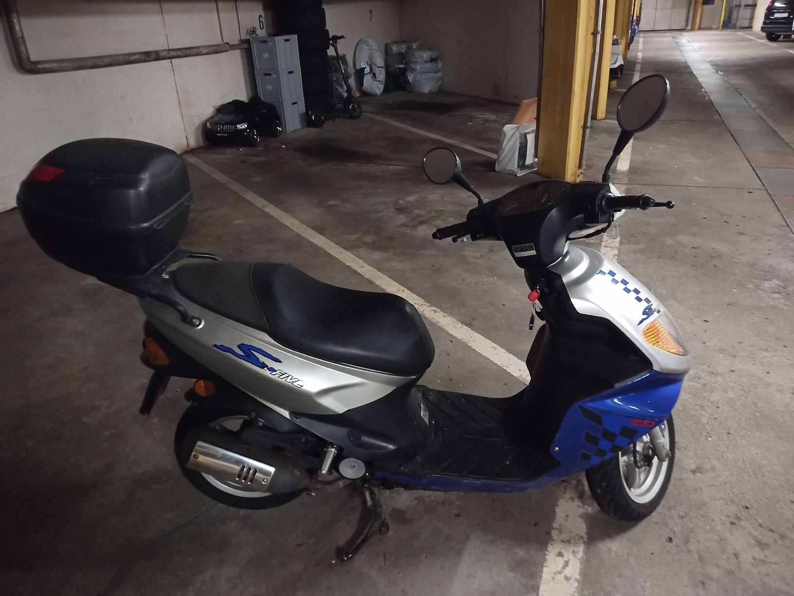 Daelim Scooter: DAELIM S-Five 50 - Scooter – Usato da Berg am Irchel venduto da Saruvuatore 2