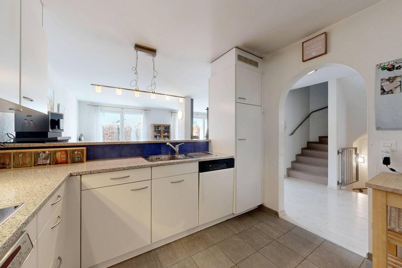 Cucine complete: Komplet Küche mit Electrolux Apparaturen – Usato da Volketswil venduto da raphael913 9