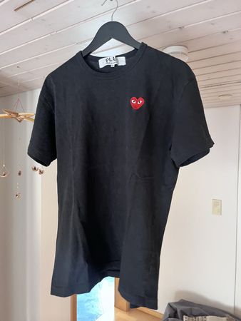 T-Shirt PLAY COMME des GARCONS schwarz, guter Zustand