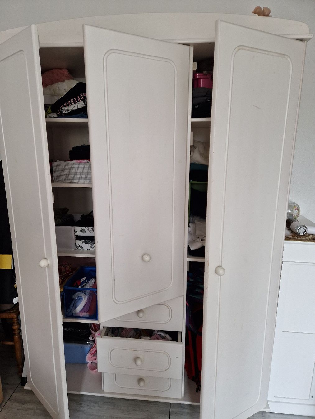 Pfister Armadi: Kinder Schrank – Usato da Niederbuchsiten venduto da vetschna 2