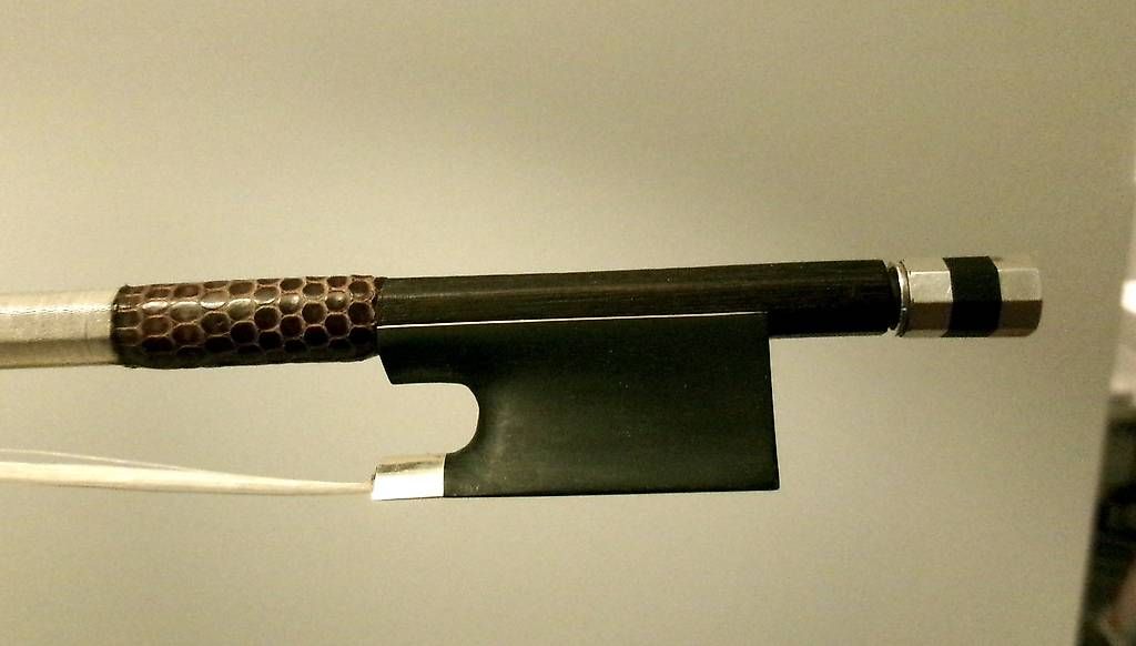Strumenti musicali: Seltener Geigenbogen Schule Adam ca.1830 – Usato da Basel venduto da internetdeal 1