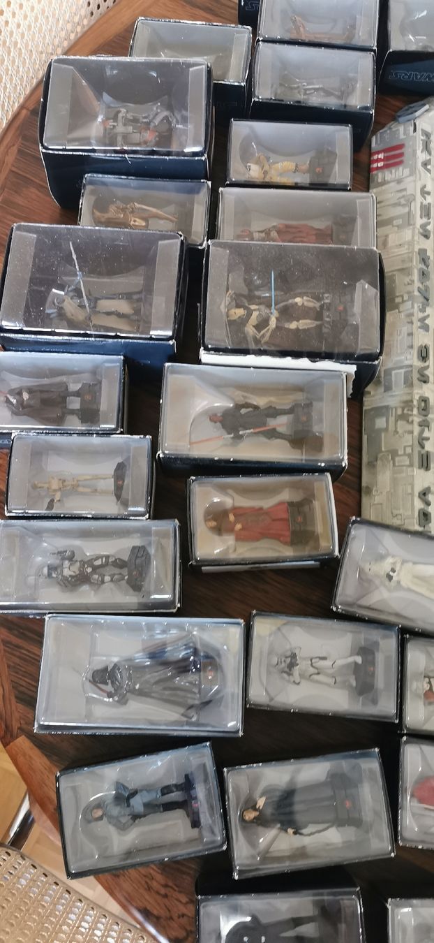 Spiele: Echiquier Starwars Altaya + 64 pieces – Gebraucht aus Vésenaz von Angela.C3 5