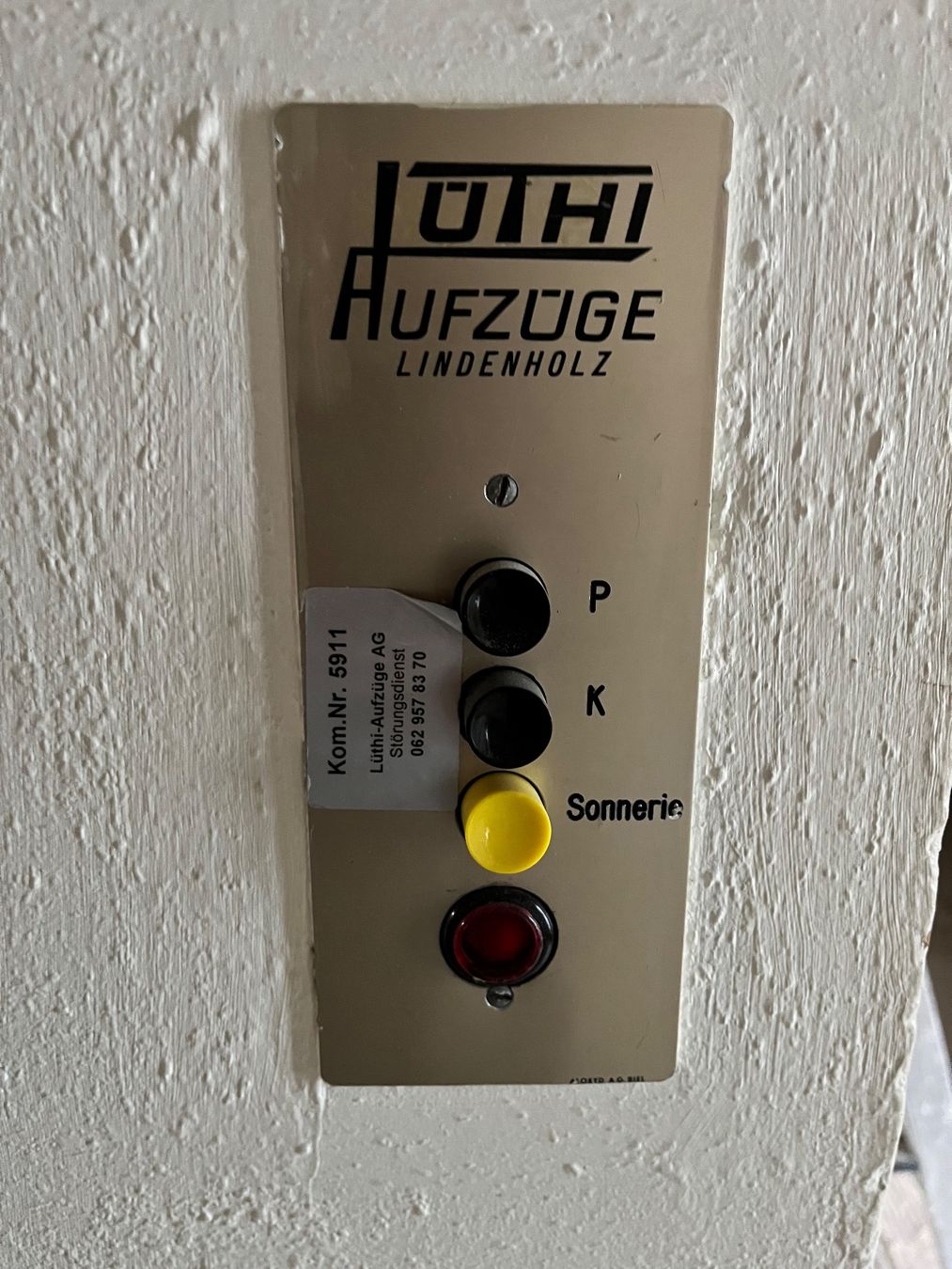 Tutte le macchine: Waren Aufzug – Usato da Safenwil venduto da con_w9r7 1