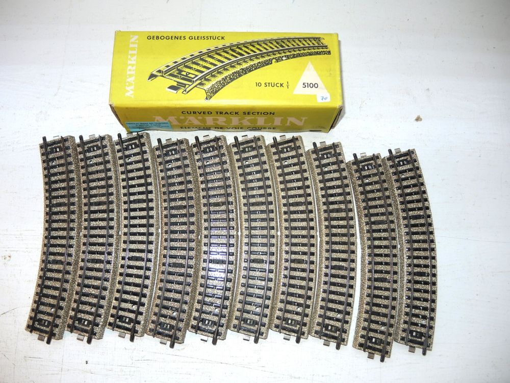 VINTAGE MARKLIN HO RAILWAY TRACK / BOX OF 10 PCS CURVED TRACK SECTION 5100