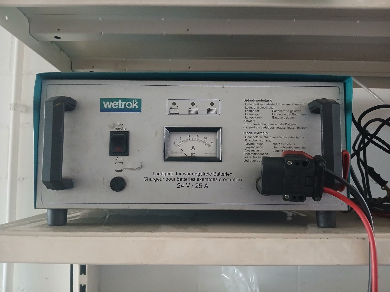 Wetrok Tutte le macchine: Scheuersaugmaschine – Difettoso da Ursenbach venduto da paedu9 6