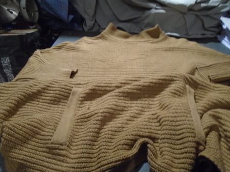 Pullover Grösse XS, H&M, hellbraun, Bauchtasche, kurze Arme