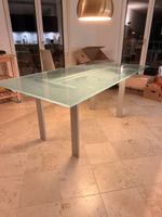 Designer Glastisch / Esstisch satiniert