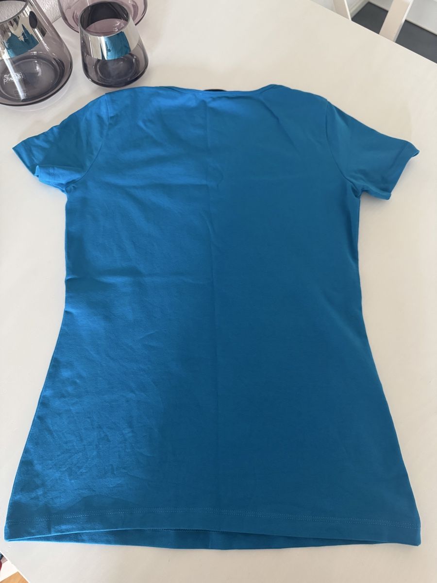 T-shirt: Tshirt blau Laurel 34 neuwertig – Usato da Oberglatt ZH venduto da jul_nhy7 1