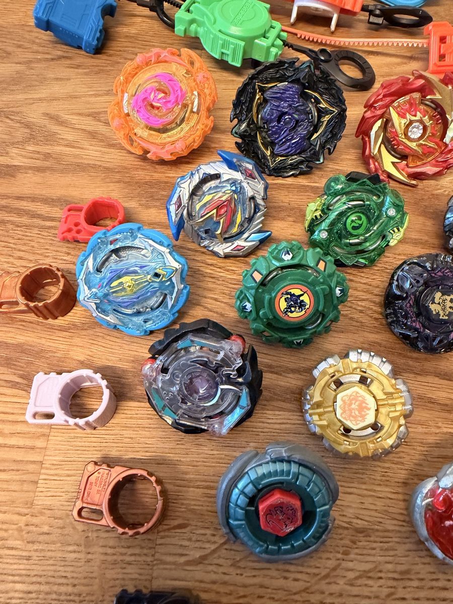 Carte collezionabili:  Sammlung Beyblade  – Usato da Basel venduto da samuelfr 3