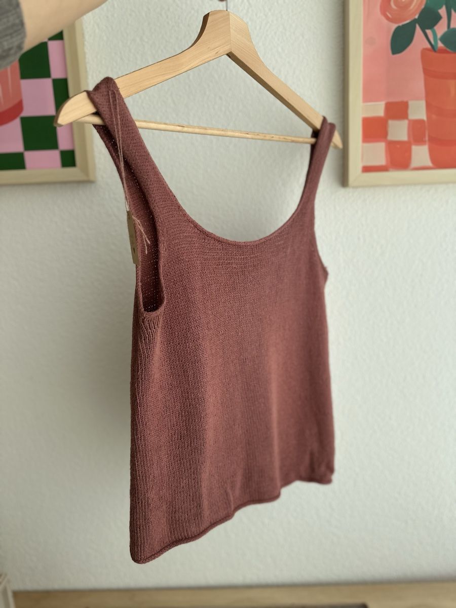 Top: Handgestricktes Top aus Seide – Nuovo (secondo la descrizione) da Ormalingen venduto da nude.knits 2