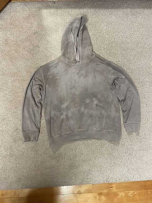 Maglioni & Felpe: Grauer DIY Kaputzenpullover Gr.S – Usato da Weisslingen venduto da Fiorellin7