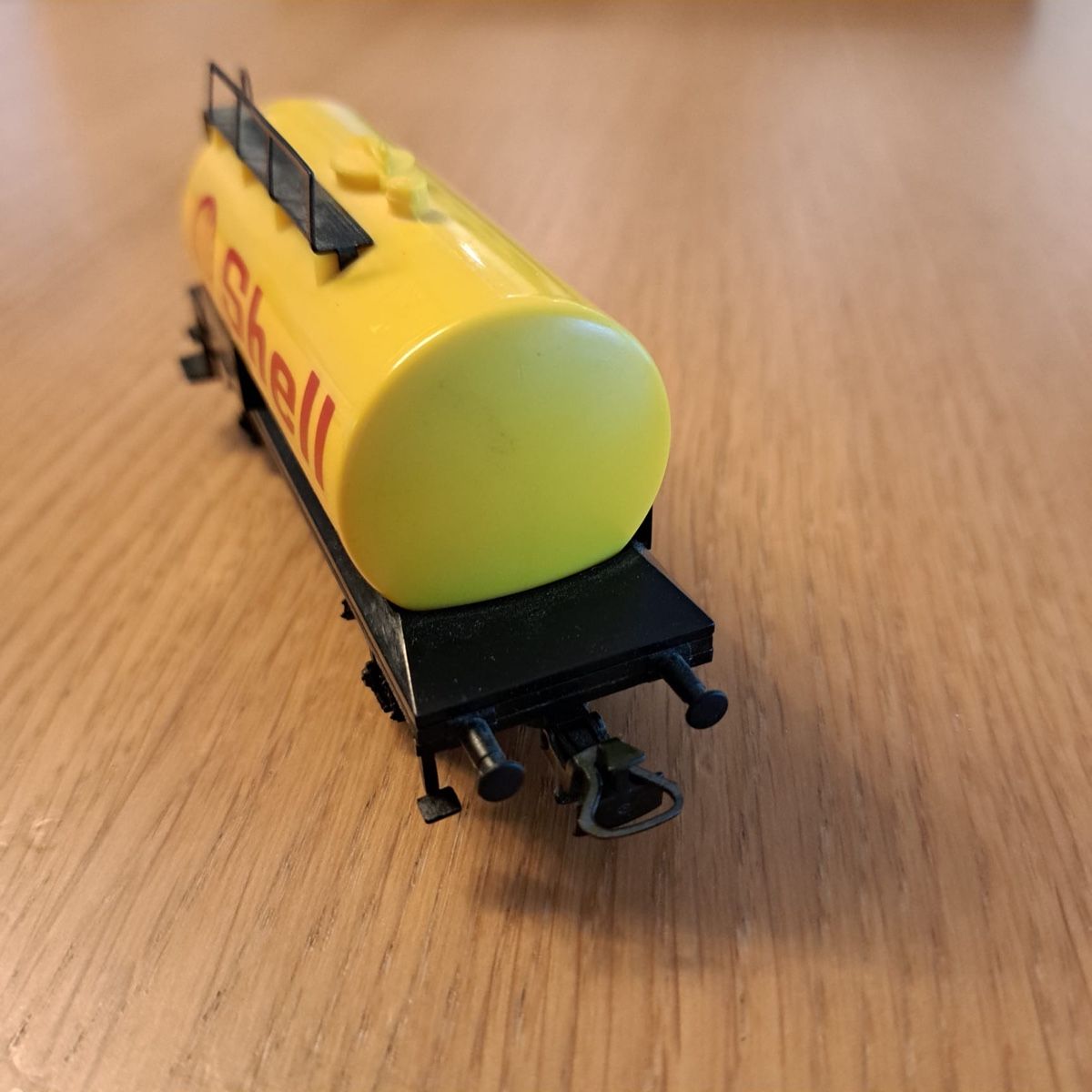 Märklin Modellini di ferrovie: Märklin H0 Shell Tankwagon – Usato da Vogelsang AG venduto da villa9 3