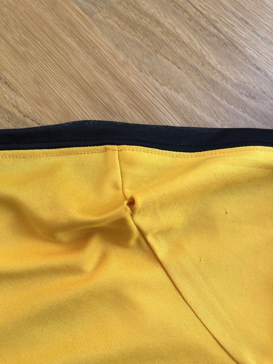Young Boys Canottiere & Pantaloni: YB Shirt Grösse S – Usato da Biel/Bienne venduto da floralyys 4