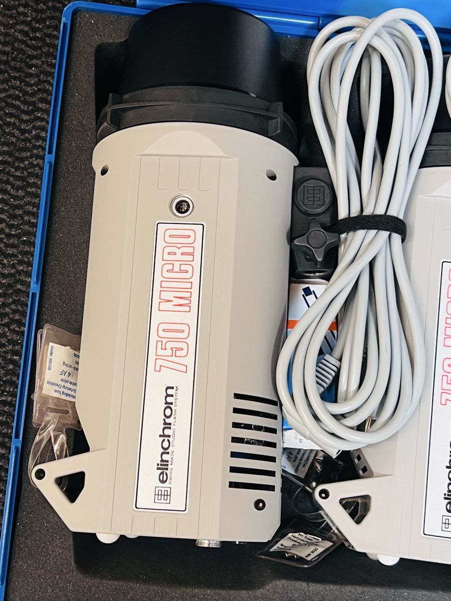 Elinchrom Flash: Elinchrom 3x 750 Micro Studioblitz Set 2250Ws komplett im Or – Usato da Winterthur venduto da gue_yf9d 2