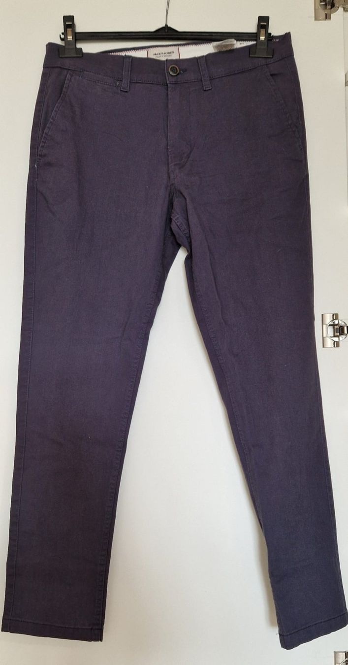 Jack & Jones Pantaloni: Pantalon Jack & Jones Slim 31/30 – Usato da Epalinges venduto da Ozili