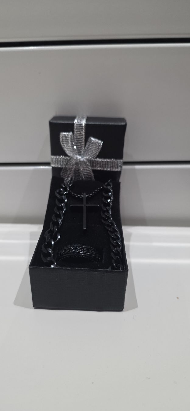 Colliers: schmuck set – Neuf avec emballage d'origine à St. Niklaus VS par vsds05