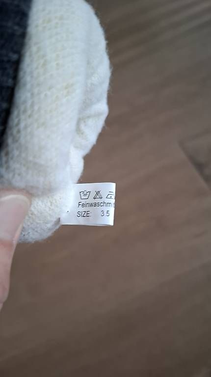 Guanti: Kinder Handschuhe Grösse 3.5 – Usato da Wichtrach venduto da Signore 1