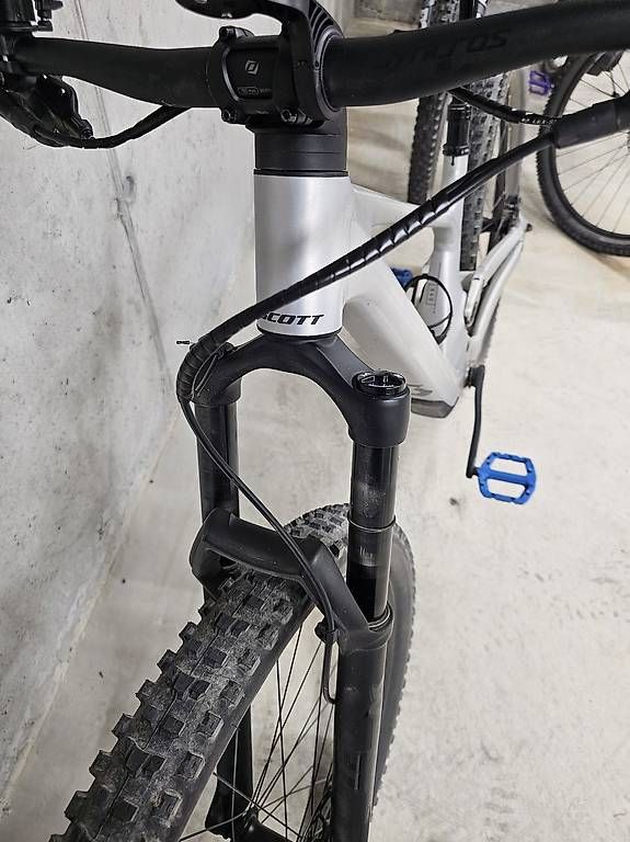 Biciclette: Scott Genius 2023 – Usato da Schötz venduto da livener 3