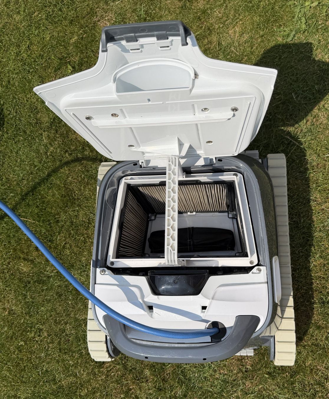 Dolphin Accessoires de piscine: Pool Roboter PoolBot PB35 Dolphin Mod. 2020 – D'occasion à Baar par Wolferich 4