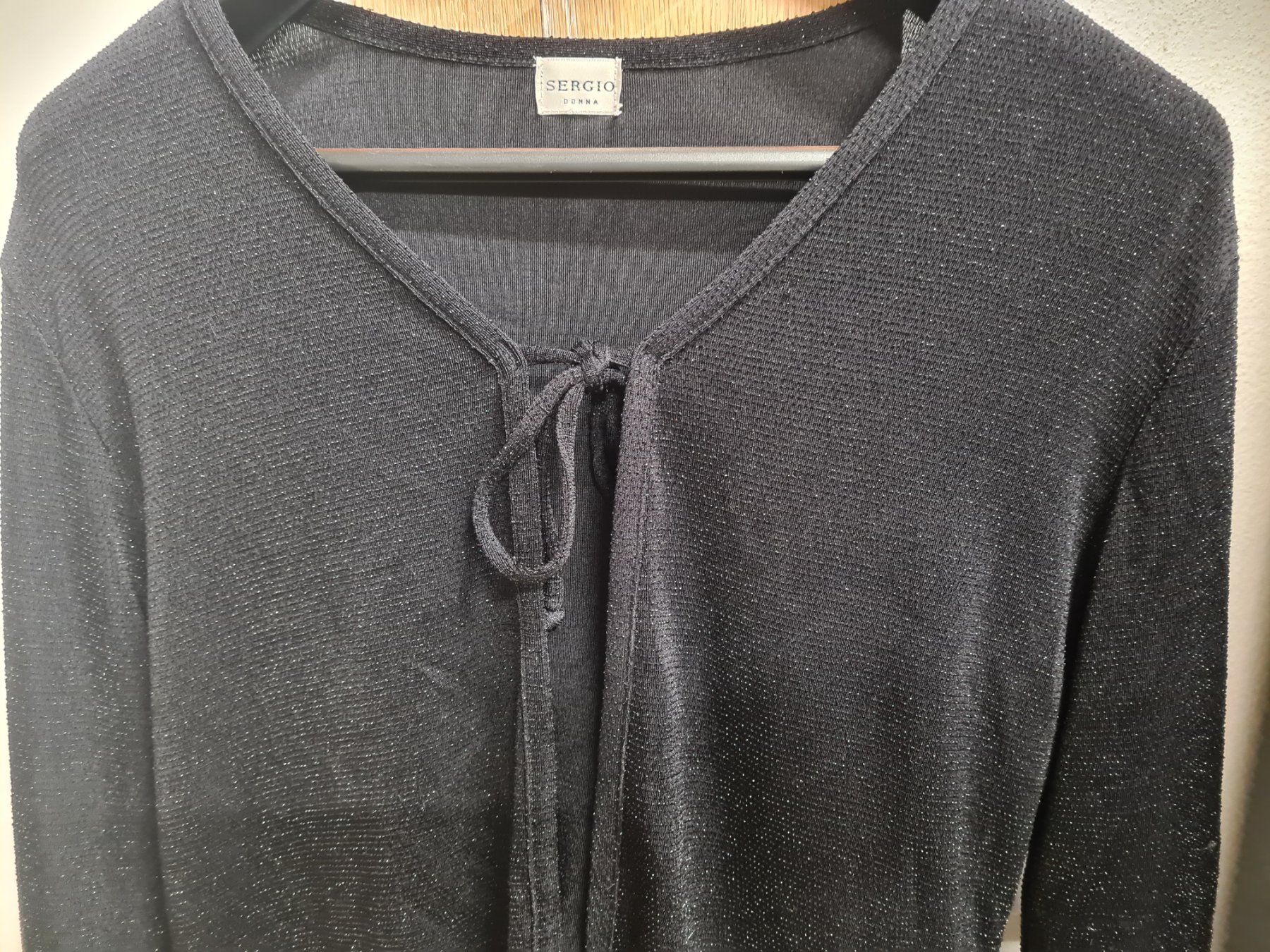 Jacken: Damen Feinstrick Jacke ca. Gr. L, schwarz/Glitzer – Gebraucht aus Amriswil von used2use 2