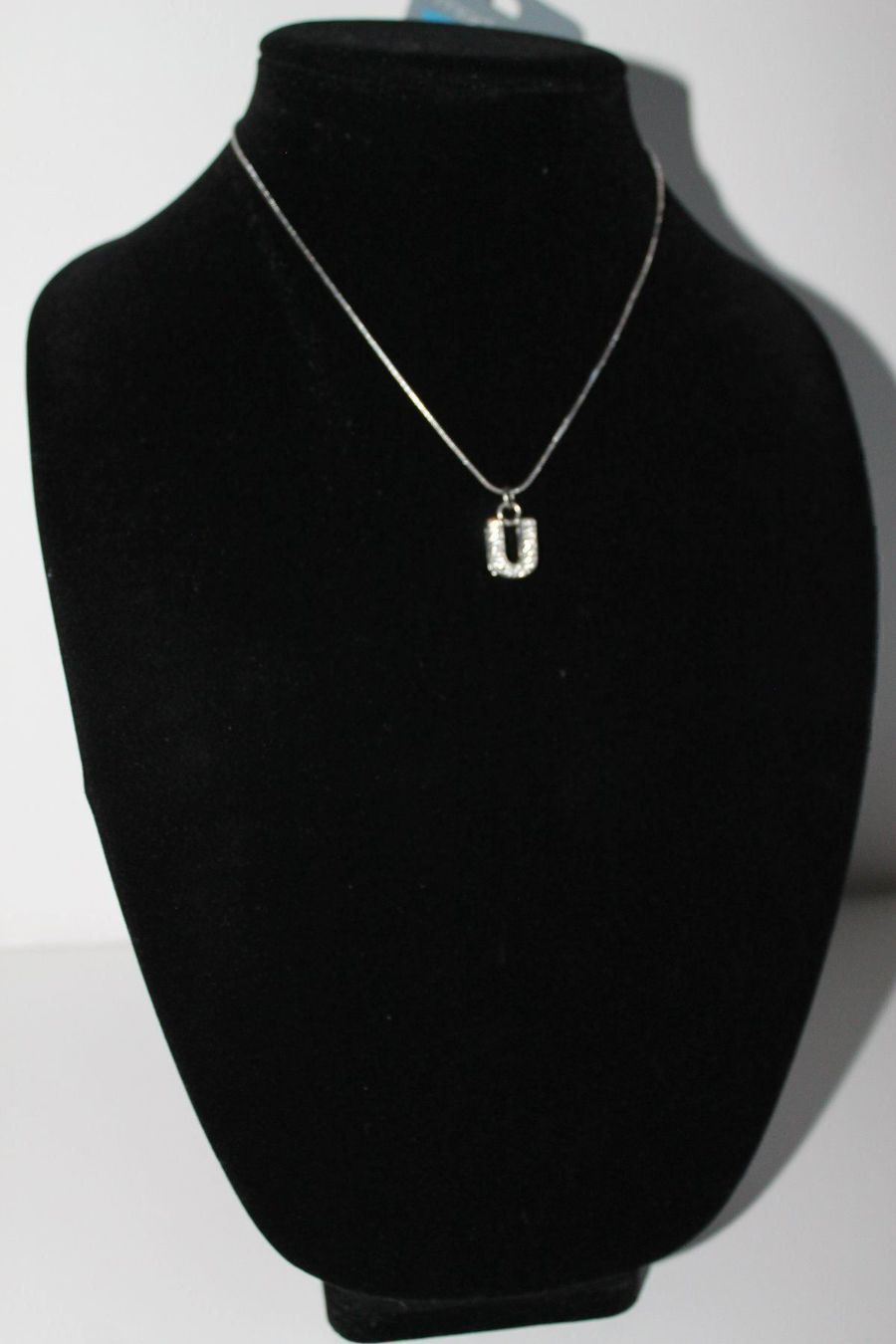 Catenine: Collier avec lettre prénom U & strass NEUF – Nuovo e nell'imballaggio originale da Agiez venduto da chouchanelle 4