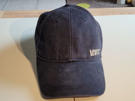 Levi's cap