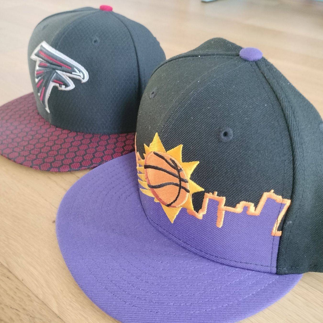 Copricapi, berretti & cappellini: 2 KAPPEN NBA-NFL - 7 3/8 SIZE – Usato da Bern venduto da SportsMemos 1