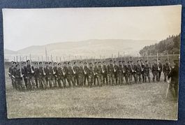 ANSICHTSKARTE SCHWEIZER ARMEE 1. WELTKRIEG SOLDATEN IM FELDE
