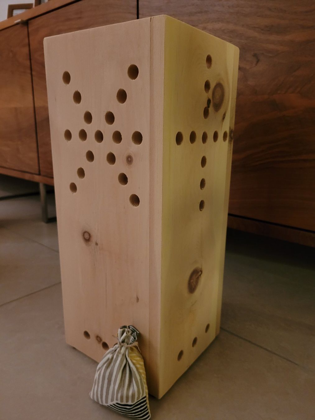 Lanterne: schöne handgemachte Arvenlaterne 18x20x47cm – Nuovo (secondo la descrizione) da Birrwil venduto da Mischabel1 2
