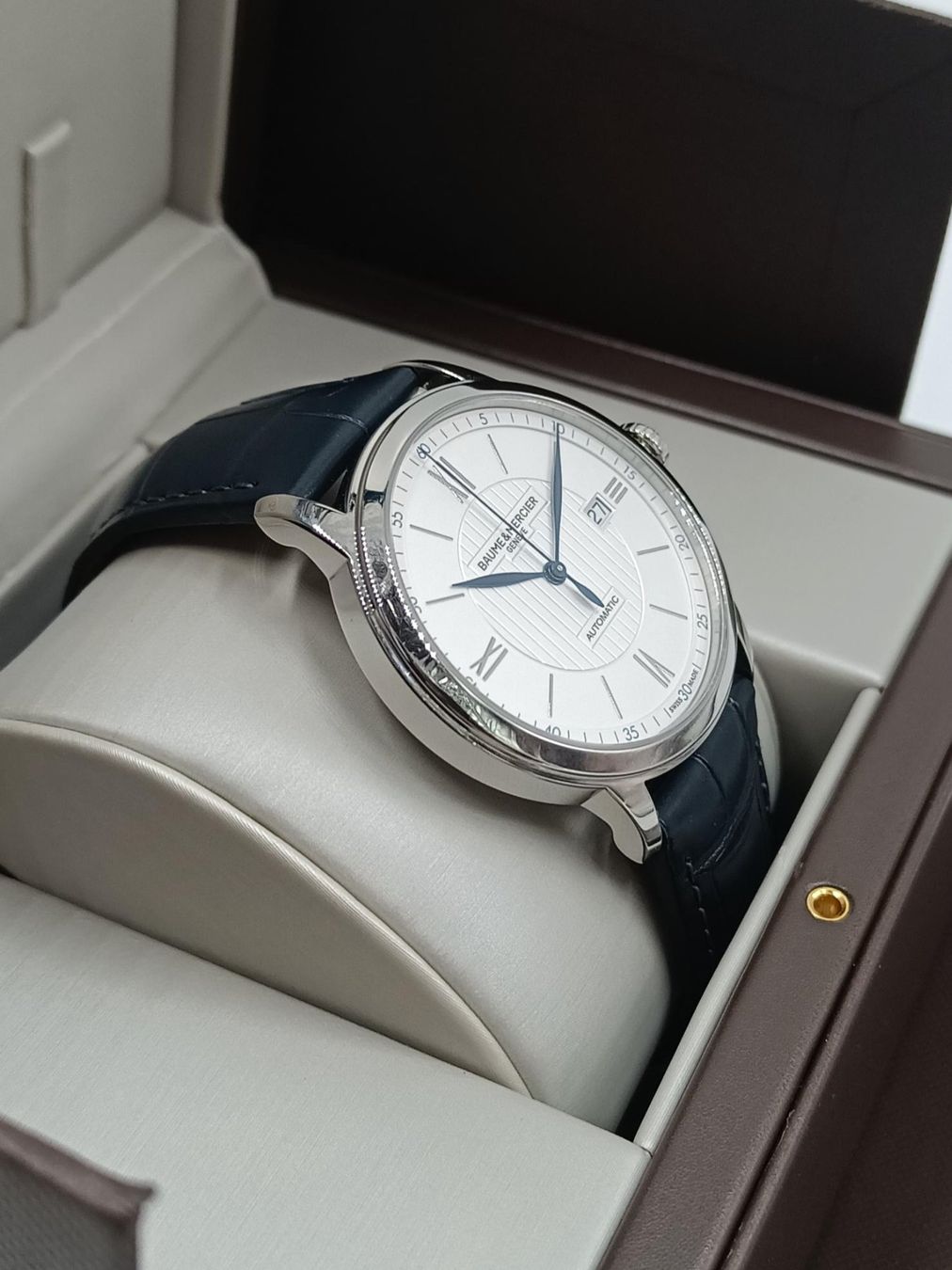 Baume & Mercier Orologi: BAUME & MERCIER " CLASSIMA", 42 MM – Nuovo (secondo la descrizione) da Luzern venduto da EdiGem 4