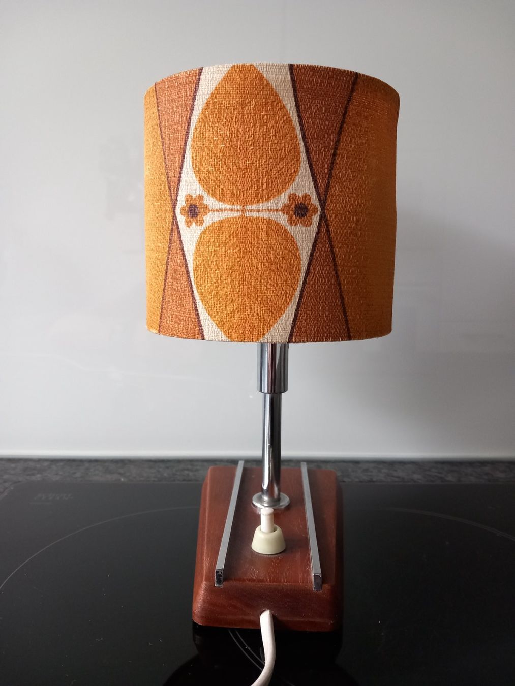 Lampade: Nachttischlampe Vintage Design 70er – Usato da Urnäsch venduto da Hua-Hin 2