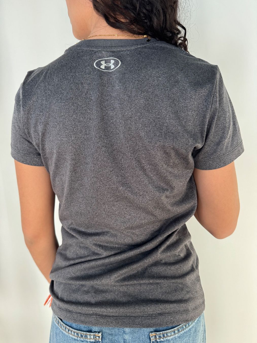 Under Armour T-shirt: Under Armour – Nuovo (secondo la descrizione) da Perly-Certoux venduto da jess1311 1