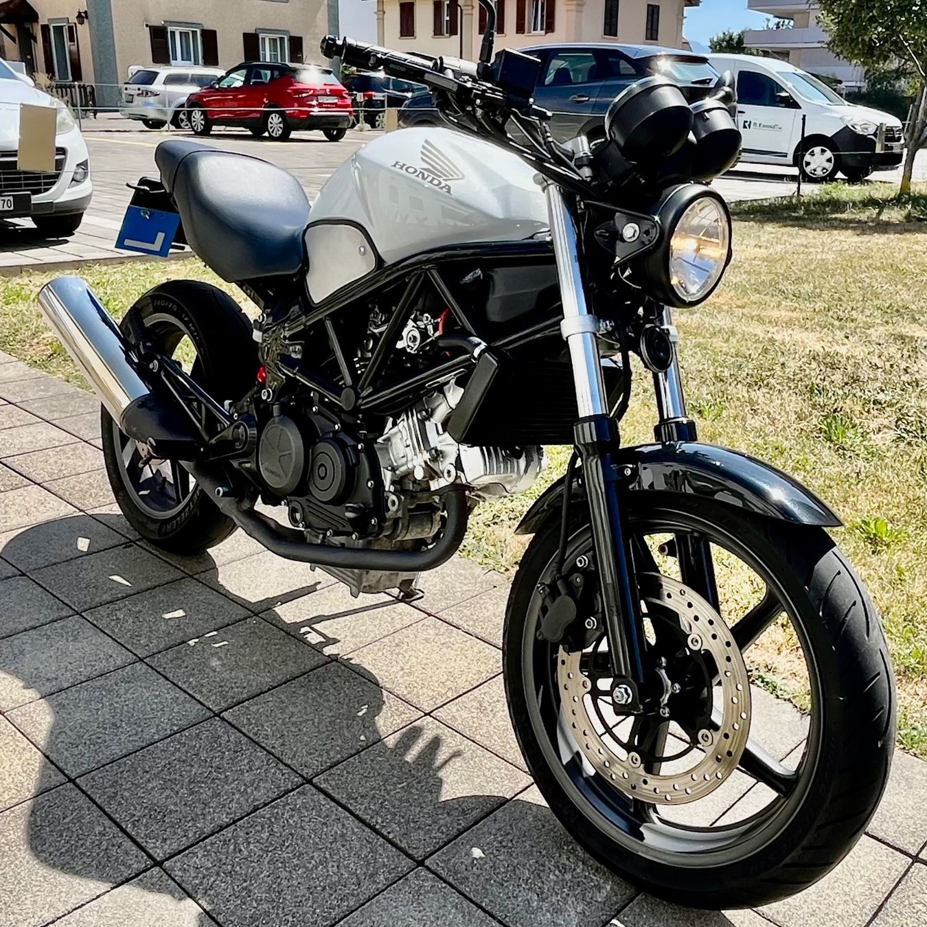 Honda Route: Honda vtr 250cm3 – D'occasion à Broc par dyl_pws2 4