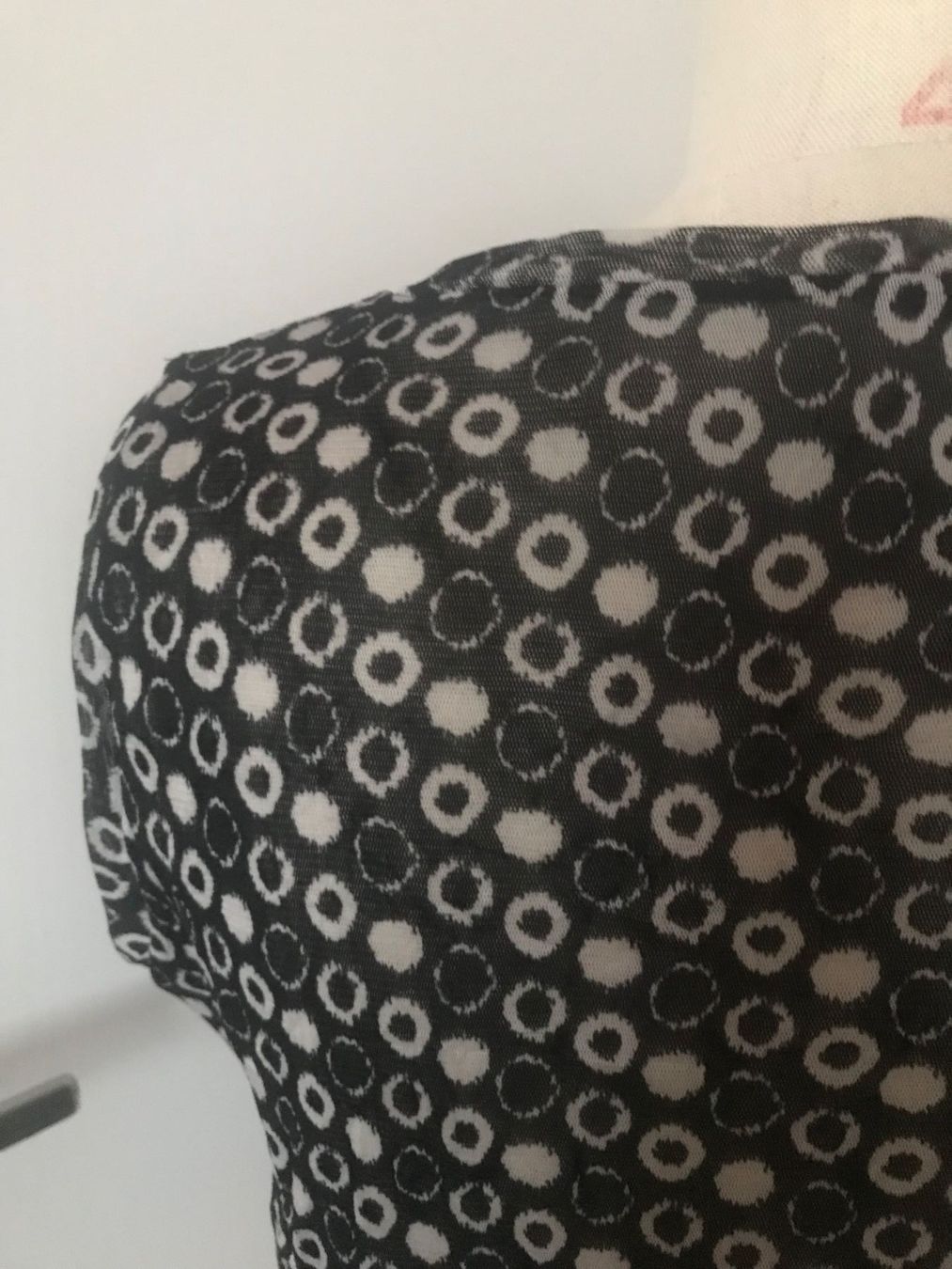 T-shirt: Zeitlos bei Luana Gr. 2 – Usato da Niederurnen venduto da Guste 3
