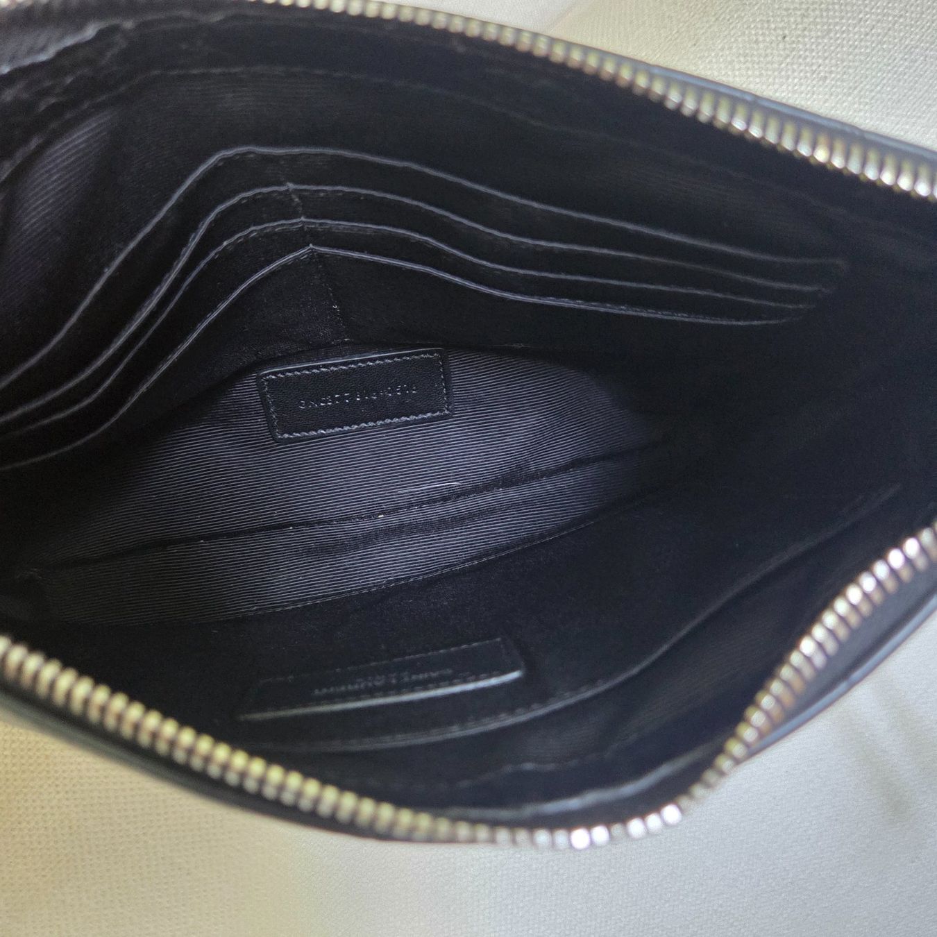 Saint Laurent Borse da donna: YSL Pochette Cassandre – Nuovo (secondo la descrizione) da Onex venduto da AF. 3
