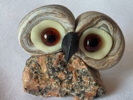 Eule Figur ist ein Naturstein Handgemacht und einzigarzige