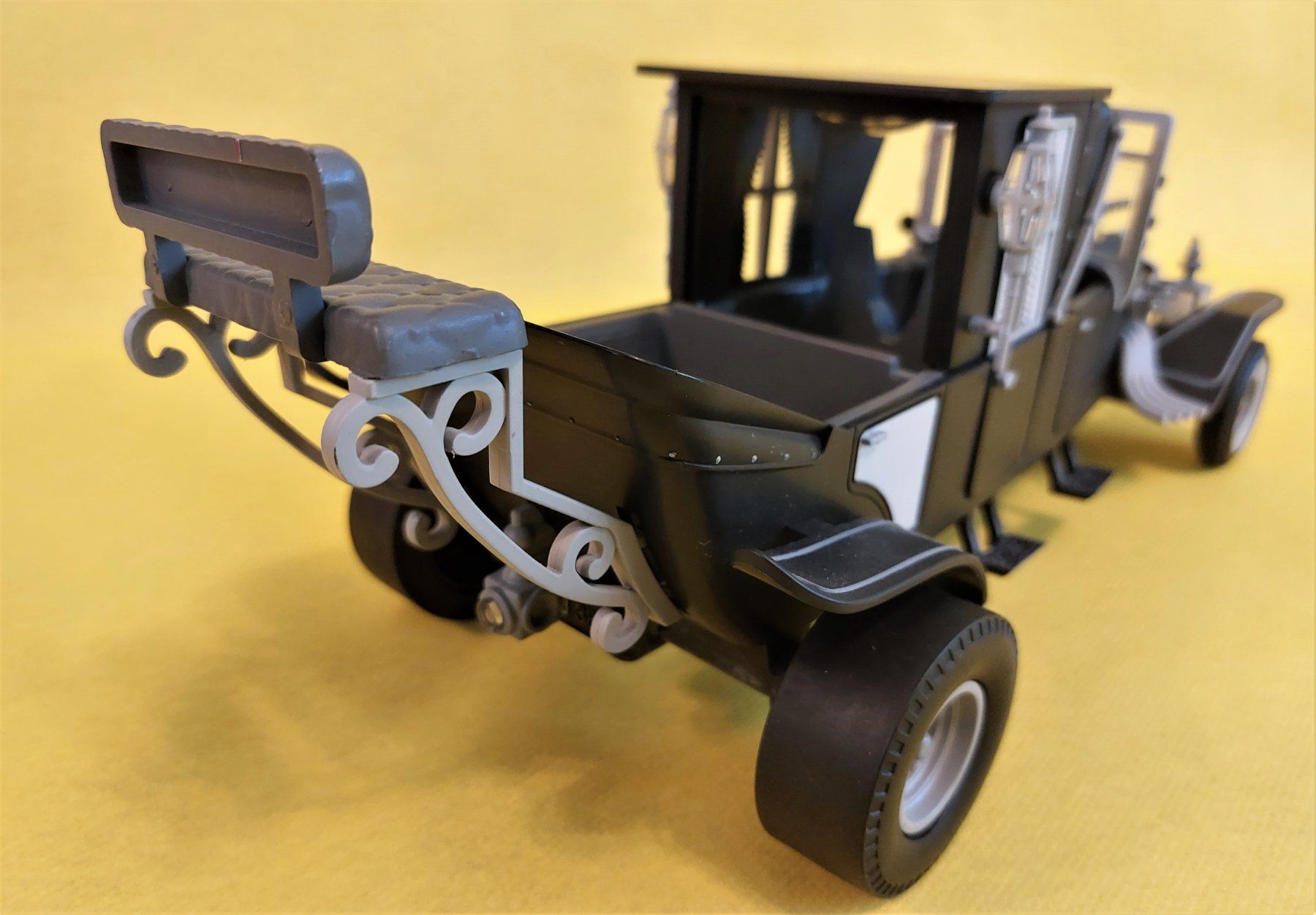 Modellbausätze & Standmodelle: The Munsters Modell 1:15 Munster Koach Black & White – Gebraucht aus Igis von magneto_hg 4